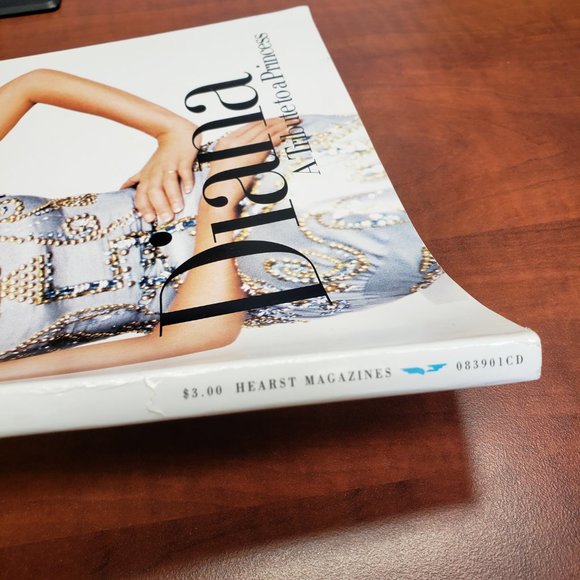 Harper's Bazaar Magazine US Nov 1997 Princess Diana - Picture 10 of 13